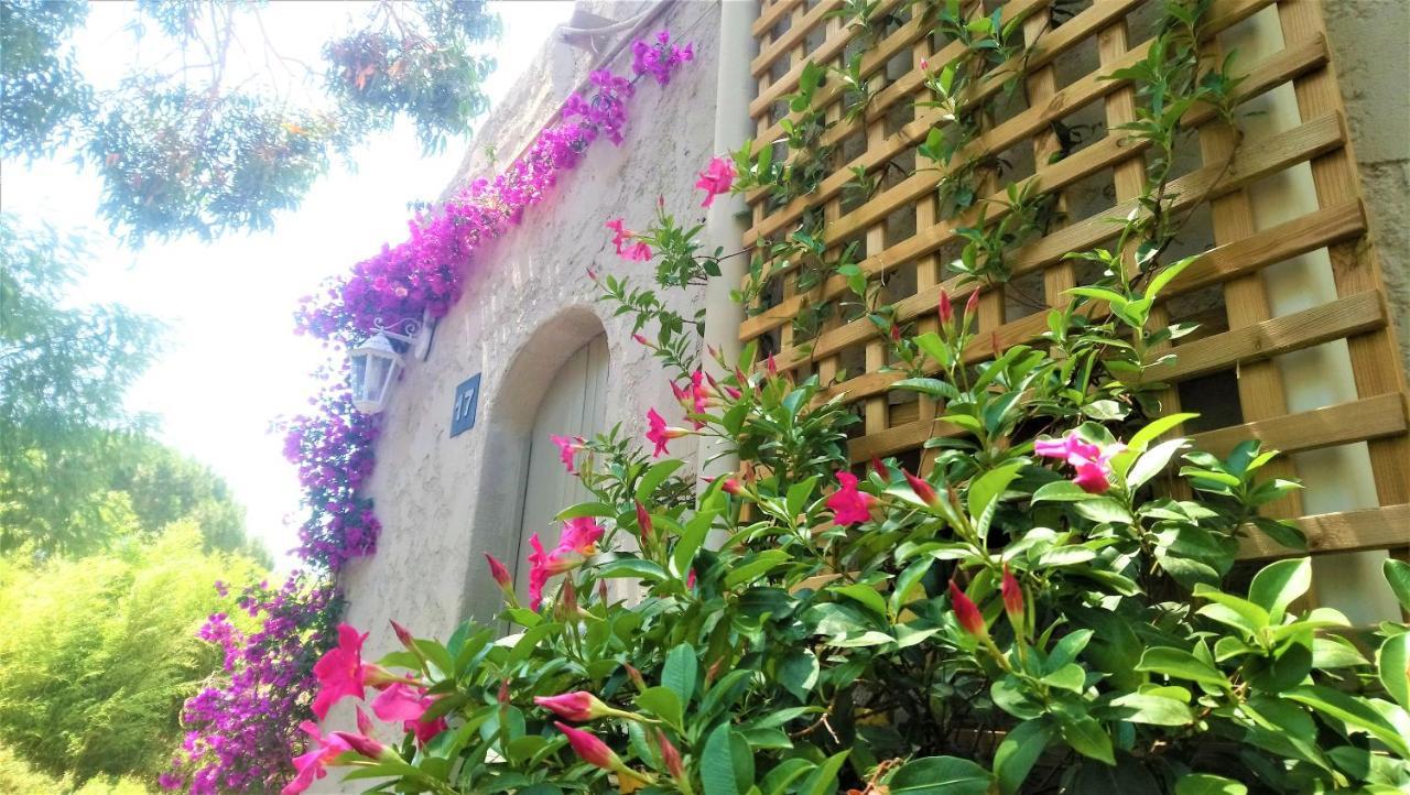 Hotel Les Jardins De Bormes, Sauna & Jacuzzi Kültér fotó