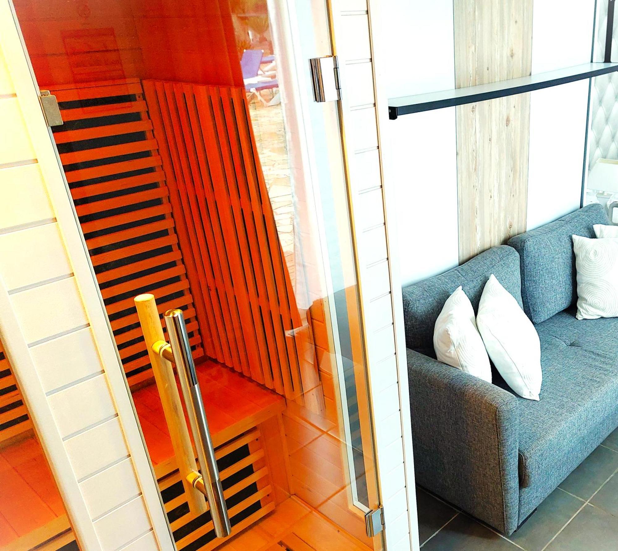 Hotel Les Jardins De Bormes, Sauna & Jacuzzi Kültér fotó